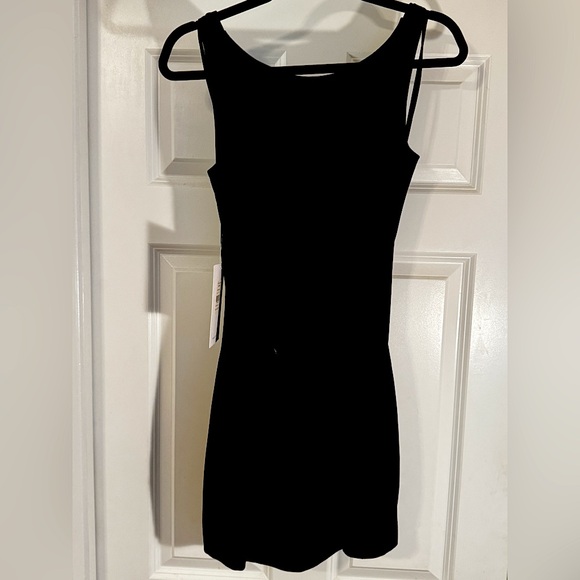 Love by Theia Velvet Cut-Out Dress | Size 8 | NWT - Picture 3 of 6